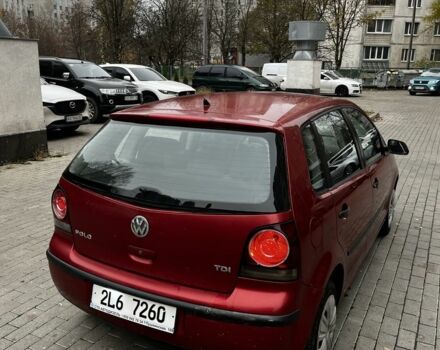 Красный Фольксваген Поло, объемом двигателя 1.4 л и пробегом 198 тыс. км за 2450 $, фото 4 на Automoto.ua