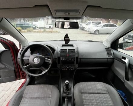 Червоний Фольксваген Поло, об'ємом двигуна 1.4 л та пробігом 193 тис. км за 2500 $, фото 6 на Automoto.ua