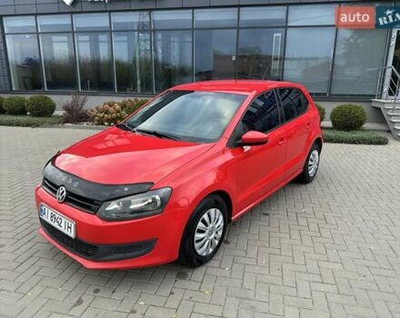 Красный Фольксваген Поло, объемом двигателя 1.39 л и пробегом 158 тыс. км за 6900 $, фото 5 на Automoto.ua