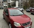 Красный Фольксваген Поло, объемом двигателя 1.4 л и пробегом 198 тыс. км за 2450 $, фото 2 на Automoto.ua