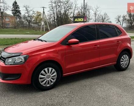 Красный Фольксваген Поло, объемом двигателя 1.39 л и пробегом 158 тыс. км за 6950 $, фото 1 на Automoto.ua