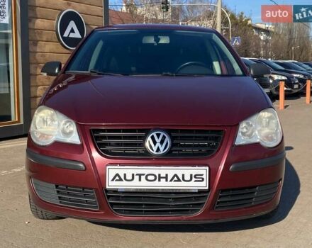 Красный Фольксваген Поло, объемом двигателя 1.39 л и пробегом 170 тыс. км за 5900 $, фото 1 на Automoto.ua