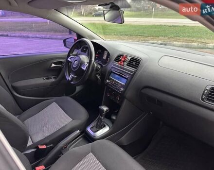 Красный Фольксваген Поло, объемом двигателя 1.39 л и пробегом 158 тыс. км за 6950 $, фото 13 на Automoto.ua