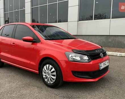 Красный Фольксваген Поло, объемом двигателя 1.39 л и пробегом 158 тыс. км за 6950 $, фото 3 на Automoto.ua