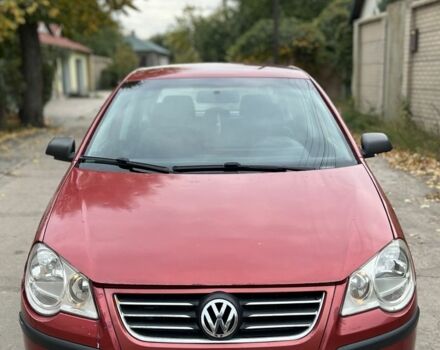 Красный Фольксваген Поло, объемом двигателя 0 л и пробегом 198 тыс. км за 2350 $, фото 1 на Automoto.ua