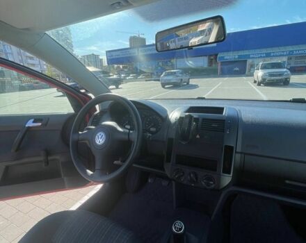 Красный Фольксваген Поло, объемом двигателя 1.2 л и пробегом 168 тыс. км за 4500 $, фото 4 на Automoto.ua