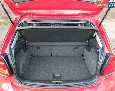 Червоний Фольксваген Поло, об'ємом двигуна 1.2 л та пробігом 200 тис. км за 5550 $, фото 34 на Automoto.ua