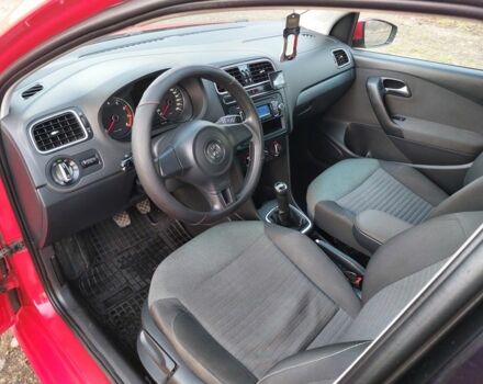 Червоний Фольксваген Поло, об'ємом двигуна 1.2 л та пробігом 200 тис. км за 5550 $, фото 20 на Automoto.ua