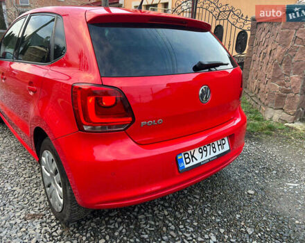Красный Фольксваген Поло, объемом двигателя 1.2 л и пробегом 199 тыс. км за 5250 $, фото 55 на Automoto.ua