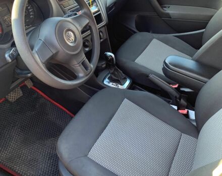 Красный Фольксваген Поло, объемом двигателя 1.4 л и пробегом 167 тыс. км за 6700 $, фото 9 на Automoto.ua