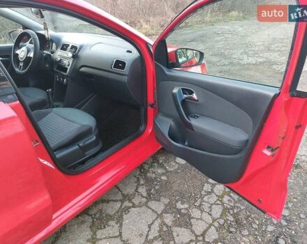 Червоний Фольксваген Поло, об'ємом двигуна 1.2 л та пробігом 200 тис. км за 5550 $, фото 42 на Automoto.ua