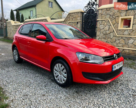 Красный Фольксваген Поло, объемом двигателя 1.2 л и пробегом 199 тыс. км за 5250 $, фото 6 на Automoto.ua