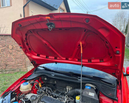 Красный Фольксваген Поло, объемом двигателя 1.2 л и пробегом 199 тыс. км за 5250 $, фото 45 на Automoto.ua