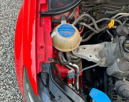 Красный Фольксваген Поло, объемом двигателя 1.2 л и пробегом 199 тыс. км за 5250 $, фото 39 на Automoto.ua