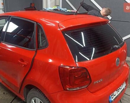 Красный Фольксваген Поло, объемом двигателя 1.39 л и пробегом 156 тыс. км за 7200 $, фото 1 на Automoto.ua