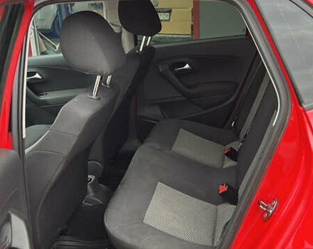 Червоний Фольксваген Поло, об'ємом двигуна 1.39 л та пробігом 180 тис. км за 7850 $, фото 2 на Automoto.ua