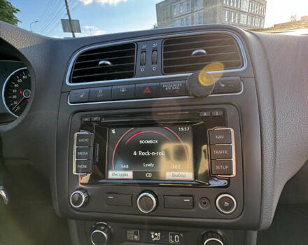 Красный Фольксваген Поло, объемом двигателя 1.2 л и пробегом 156 тыс. км за 9200 $, фото 35 на Automoto.ua