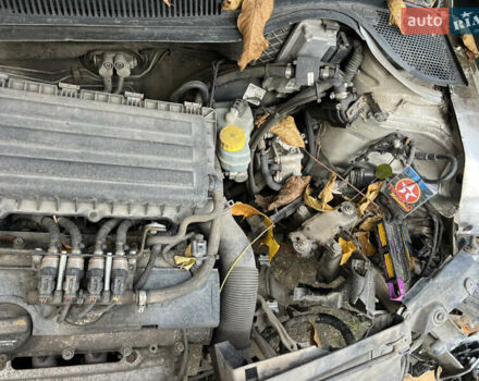 Красный Фольксваген Поло, объемом двигателя 1.39 л и пробегом 150 тыс. км за 2550 $, фото 3 на Automoto.ua