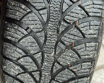 Червоний Фольксваген Поло, об'ємом двигуна 1.39 л та пробігом 180 тис. км за 7850 $, фото 13 на Automoto.ua