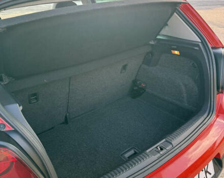 Красный Фольксваген Поло, объемом двигателя 1.2 л и пробегом 156 тыс. км за 9200 $, фото 23 на Automoto.ua