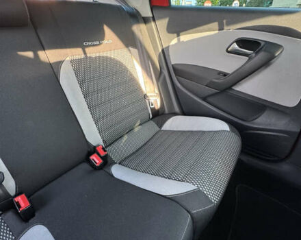 Красный Фольксваген Поло, объемом двигателя 1.2 л и пробегом 156 тыс. км за 9200 $, фото 32 на Automoto.ua