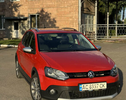 Красный Фольксваген Поло, объемом двигателя 1.2 л и пробегом 156 тыс. км за 9200 $, фото 2 на Automoto.ua