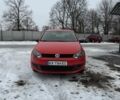 Красный Фольксваген Поло, объемом двигателя 1.2 л и пробегом 240 тыс. км за 5000 $, фото 1 на Automoto.ua