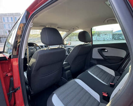 Красный Фольксваген Поло, объемом двигателя 1.2 л и пробегом 156 тыс. км за 9200 $, фото 25 на Automoto.ua