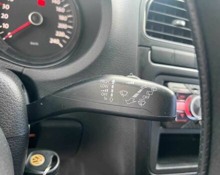 Красный Фольксваген Поло, объемом двигателя 2 л и пробегом 195 тыс. км за 6490 $, фото 21 на Automoto.ua