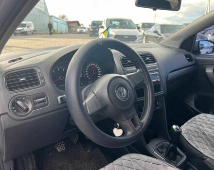 Красный Фольксваген Поло, объемом двигателя 2 л и пробегом 195 тыс. км за 6490 $, фото 16 на Automoto.ua