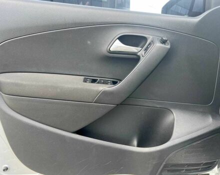 Красный Фольксваген Поло, объемом двигателя 2 л и пробегом 195 тыс. км за 6490 $, фото 14 на Automoto.ua