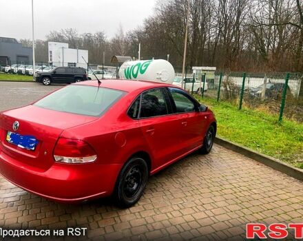Красный Фольксваген Поло, объемом двигателя 1.6 л и пробегом 235 тыс. км за 5300 $, фото 3 на Automoto.ua