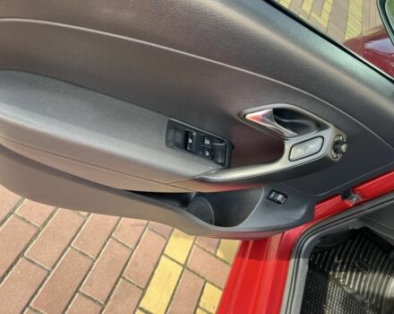 Красный Фольксваген Поло, объемом двигателя 1.6 л и пробегом 210 тыс. км за 7500 $, фото 19 на Automoto.ua