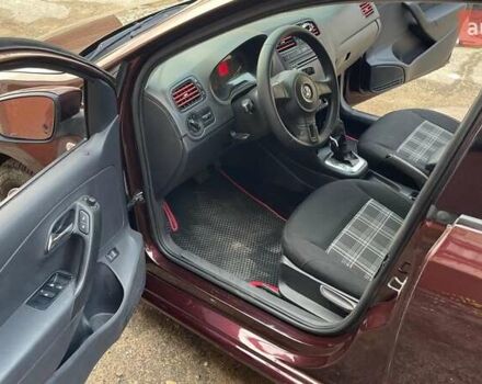 Червоний Фольксваген Поло, об'ємом двигуна 1.6 л та пробігом 380 тис. км за 6800 $, фото 1 на Automoto.ua