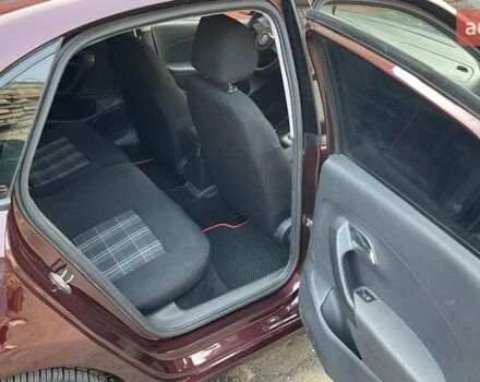 Червоний Фольксваген Поло, об'ємом двигуна 1.6 л та пробігом 380 тис. км за 6800 $, фото 9 на Automoto.ua