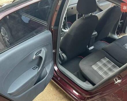 Червоний Фольксваген Поло, об'ємом двигуна 1.6 л та пробігом 380 тис. км за 6800 $, фото 2 на Automoto.ua