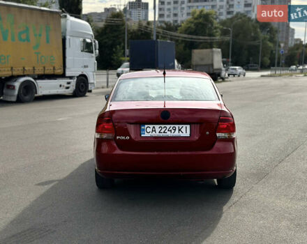Красный Фольксваген Поло, объемом двигателя 1.6 л и пробегом 229 тыс. км за 5150 $, фото 5 на Automoto.ua