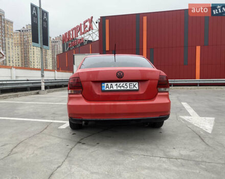 Червоний Фольксваген Поло, об'ємом двигуна 1.6 л та пробігом 212 тис. км за 7000 $, фото 3 на Automoto.ua