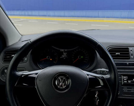 Червоний Фольксваген Поло, об'ємом двигуна 1.6 л та пробігом 199 тис. км за 9300 $, фото 10 на Automoto.ua