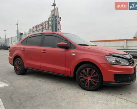 Червоний Фольксваген Поло, об'ємом двигуна 1.6 л та пробігом 212 тис. км за 7000 $, фото 4 на Automoto.ua