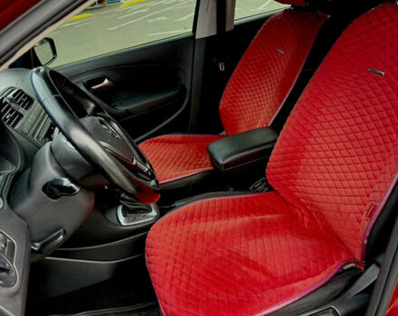 Червоний Фольксваген Поло, об'ємом двигуна 1.6 л та пробігом 199 тис. км за 9300 $, фото 8 на Automoto.ua