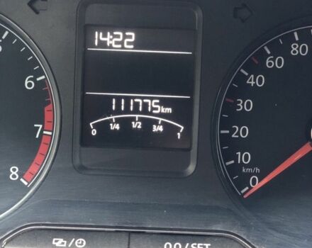 Красный Фольксваген Поло, объемом двигателя 1.4 л и пробегом 111 тыс. км за 9500 $, фото 4 на Automoto.ua