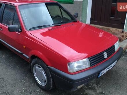 Червоний Фольксваген Поло, об'ємом двигуна 1.4 л та пробігом 333 тис. км за 700 $, фото 1 на Automoto.ua