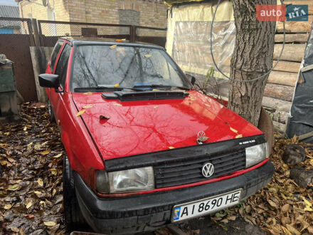 Красный Фольксваген Поло, объемом двигателя 1.04 л и пробегом 200 тыс. км за 1100 $, фото 1 на Automoto.ua