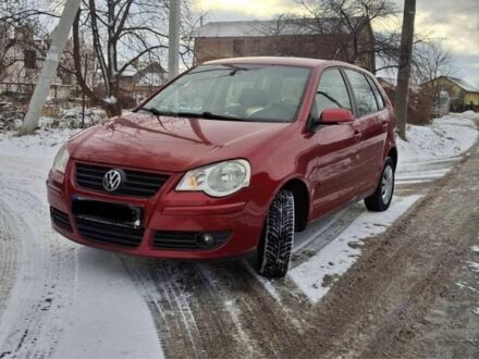Червоний Фольксваген Поло, об'ємом двигуна 1.4 л та пробігом 220 тис. км за 4100 $, фото 1 на Automoto.ua