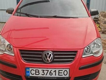 Фольксваген Поло 2006 у Прилуках на Automoto.ua Червоний Фольксваген Поло, об'ємом двигуна 0 л та пробігом 205 тис. км за 4000 $, фото 1 на Automoto.ua