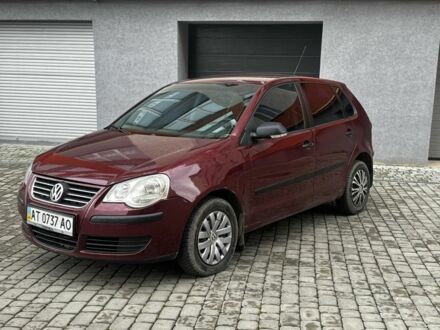 Червоний Фольксваген Поло, об'ємом двигуна 1.4 л та пробігом 320 тис. км за 3800 $, фото 1 на Automoto.ua