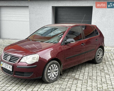 Червоний Фольксваген Поло, об'ємом двигуна 1.4 л та пробігом 320 тис. км за 3699 $, фото 1 на Automoto.ua
