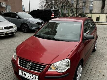 Красный Фольксваген Поло, объемом двигателя 1.4 л и пробегом 193 тыс. км за 2500 $, фото 1 на Automoto.ua