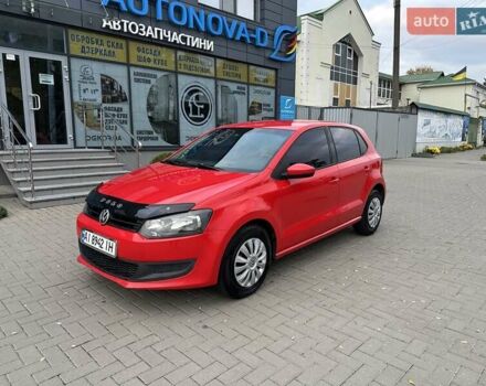 Красный Фольксваген Поло, объемом двигателя 1.39 л и пробегом 158 тыс. км за 6900 $, фото 1 на Automoto.ua